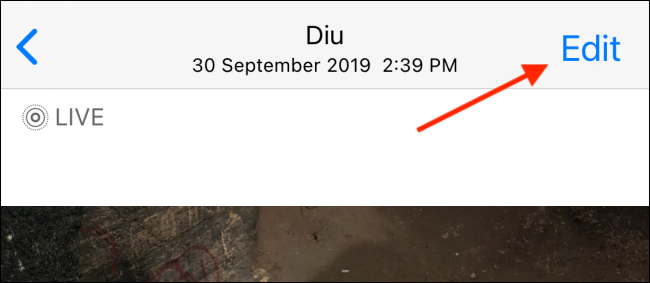 Toque el botón Editar de la foto en la aplicación Fotos.