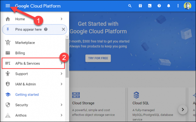 Haga clic en el menú de hamburguesas, luego seleccione "API y servicios."