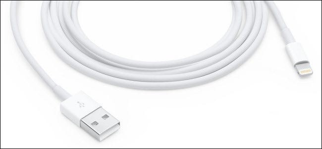 Un cable Lightning a USB de Apple