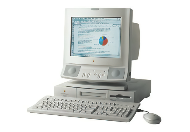 Un Apple Power Macintosh 6100.