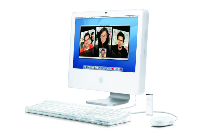 Una iMac de Apple de principios de 2006 con un procesador Intel.