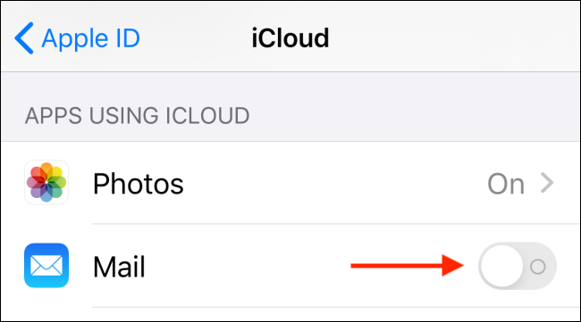 Toca alternar junto a Mail en iCloud