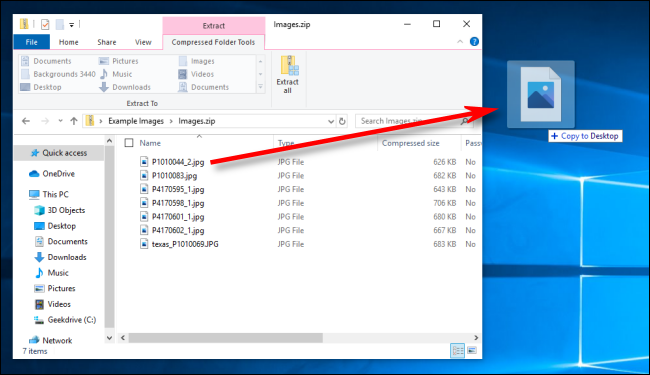 Arrastre un archivo fuera de un archivo Zip en Windows 10.