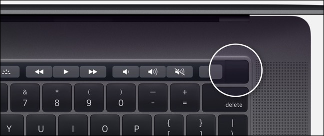 Botón de encendido en el modelo MacBook Pro con Touchbar