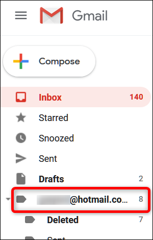Aparece una nueva etiqueta con la dirección de correo electrónico en el panel lateral de la bandeja de entrada de Gmail.