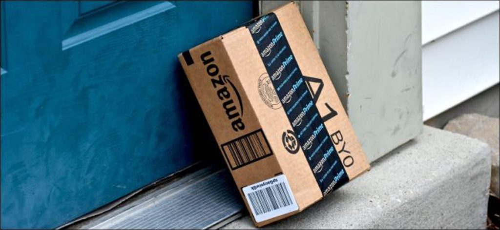 Paquete de Amazon en la puerta