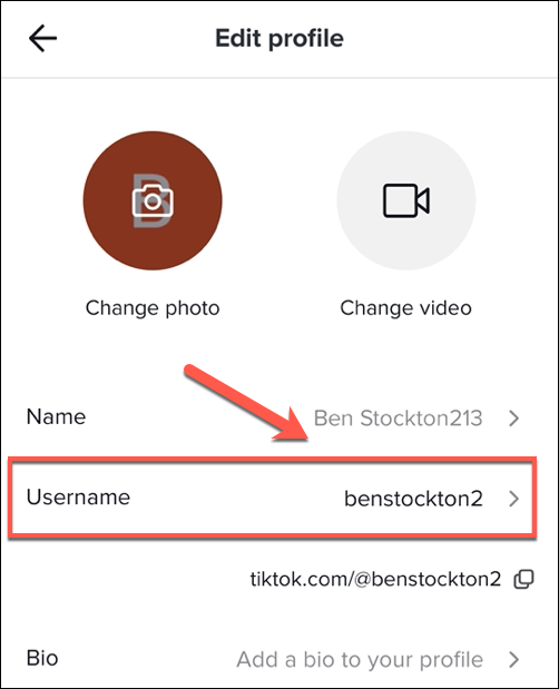 presione el "nombre del usuario" opción en el "Editar perfil" menú para cambiar su nombre de usuario de TikTok.
