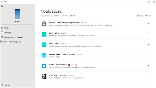 La aplicación Your Phone para PC muestra varias notificaciones de la configuración de Wyze, Alexa, Android y Twitter.