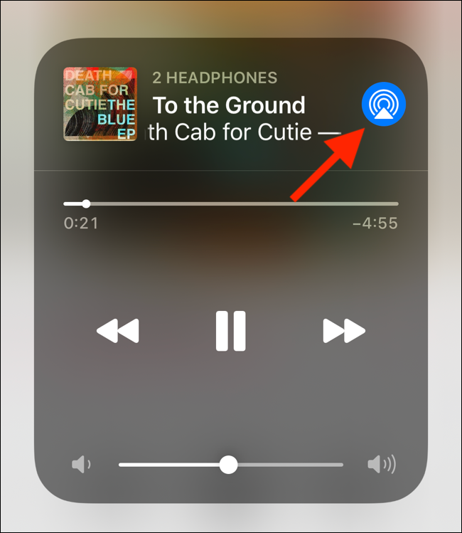 Toque el botón AirPlay en la sección Ahora suena del Centro de control
