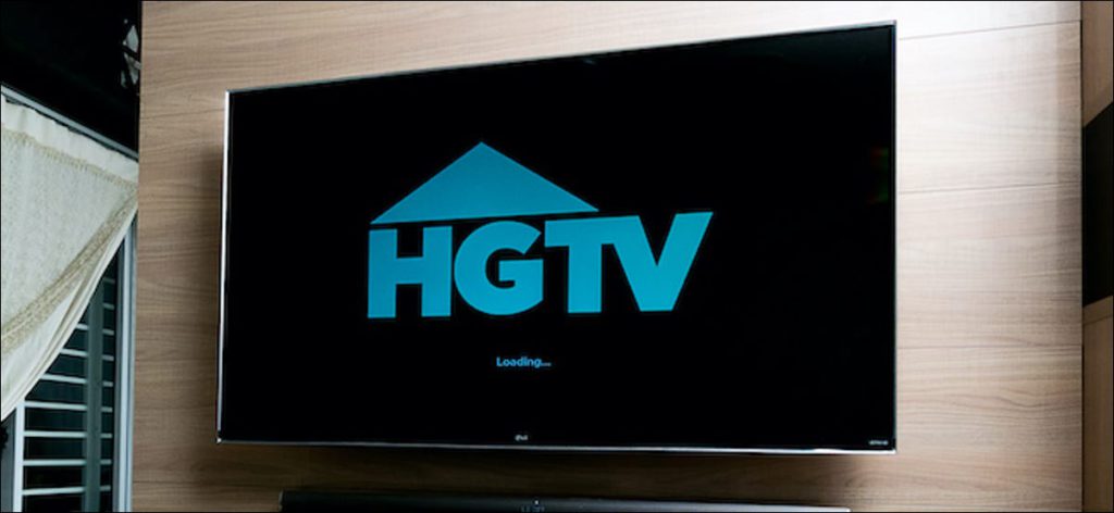 Logotipo de HGTV en una televisión