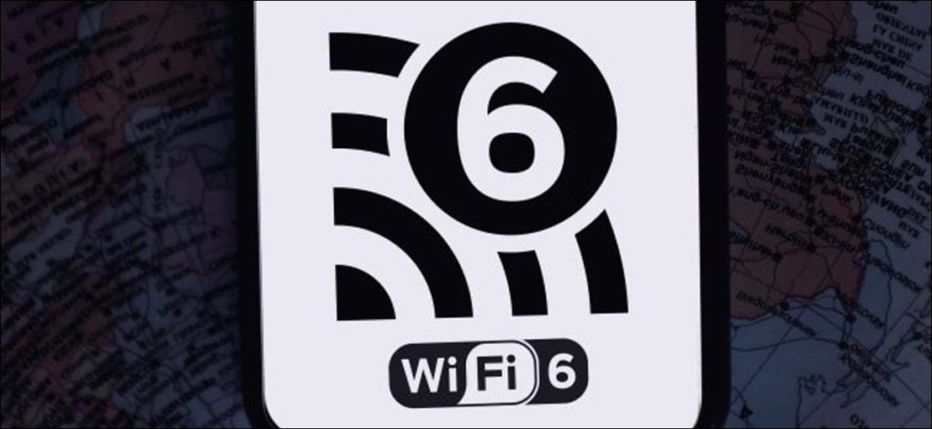 El logotipo de Wi-Fi 6 en un teléfono inteligente.