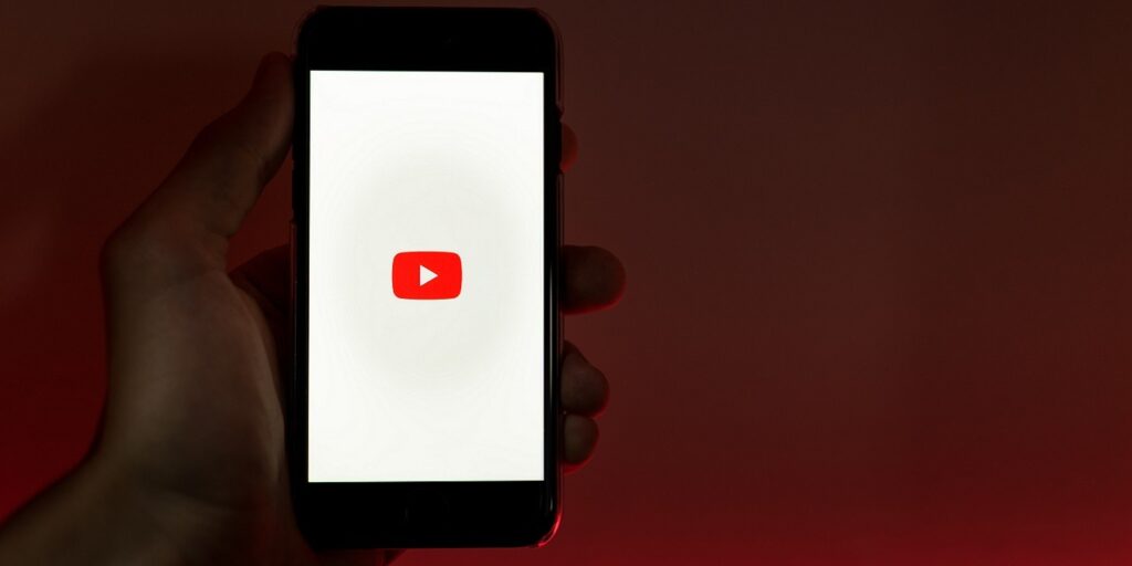 How To Cast Youtube From Your Phone To Your Pc Featured