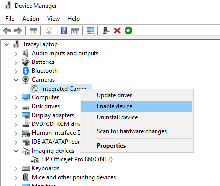 Opción de menú contextual para habilitar la cámara web en el Administrador de dispositivos de Windows