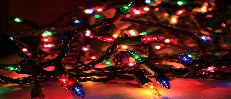 How Your Christmas Lights Could be Killing The WiFi Signal