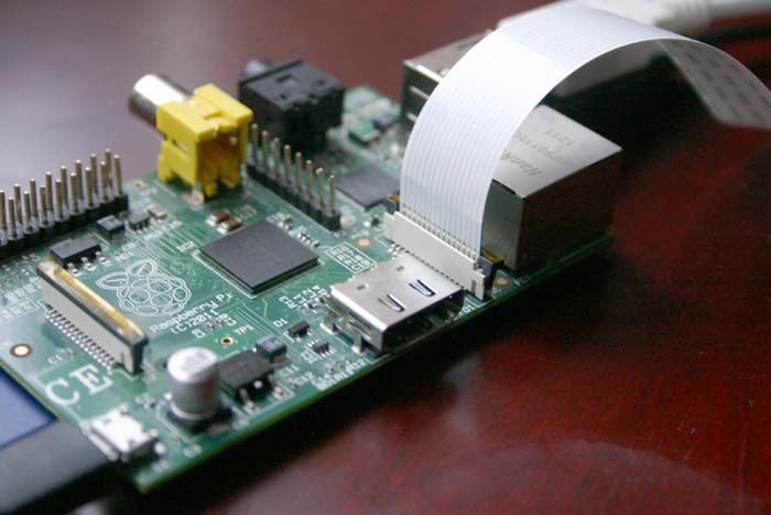 raspi-camara-basica-cable-in