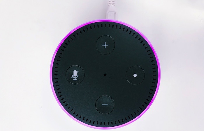 Si su Amazon Echo se ilumina de color púrpura, entonces está experimentando problemas de conectividad.