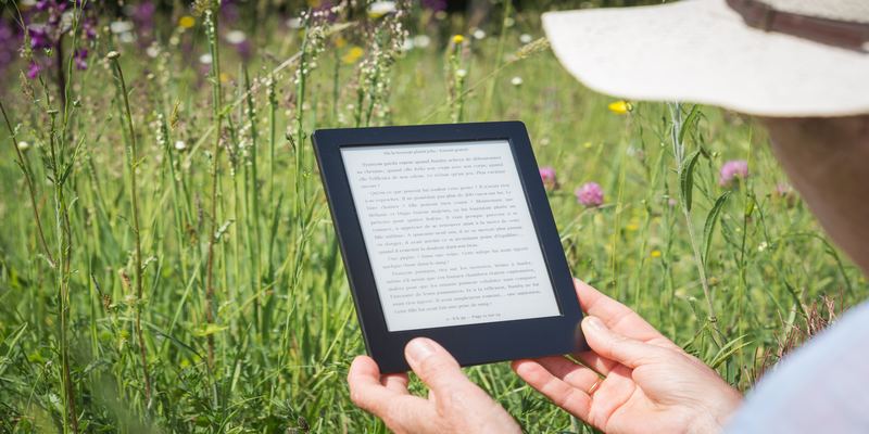 Kindle Vs Kobo Which Is Best Featured