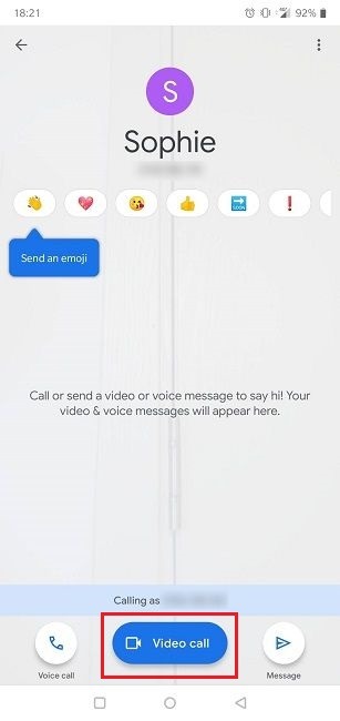 Cómo hacer una videollamada de contacto para compartir pantalla con Google Duo