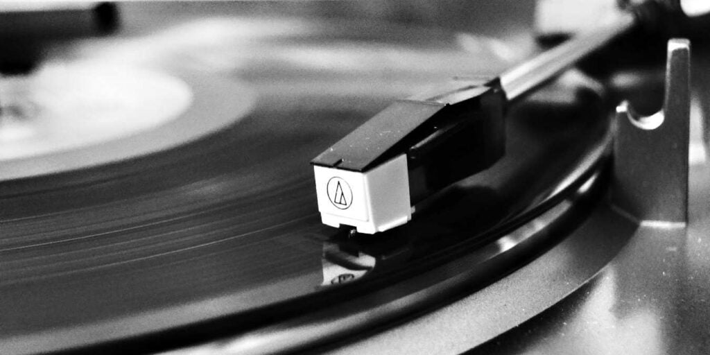 Bt Turntable Feature(1)