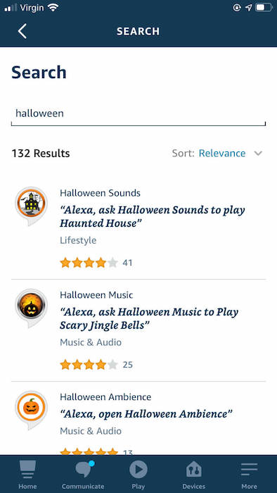 Puede habilitar la habilidad Sonidos de Halloween a través de la aplicación Amazon Alexa.