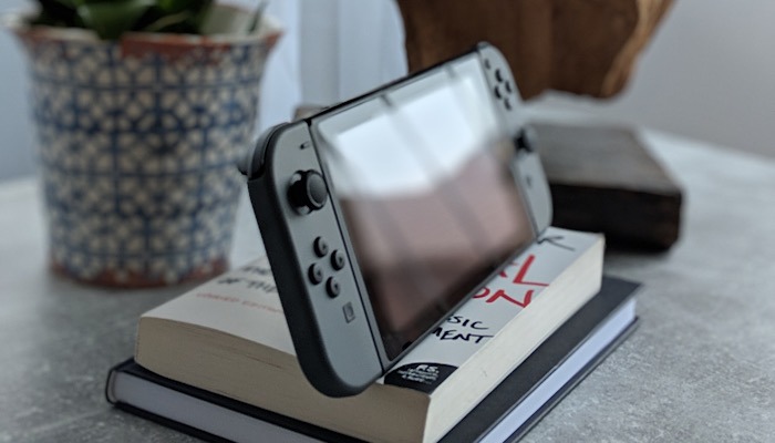 Nintendo Switch Lite vertical