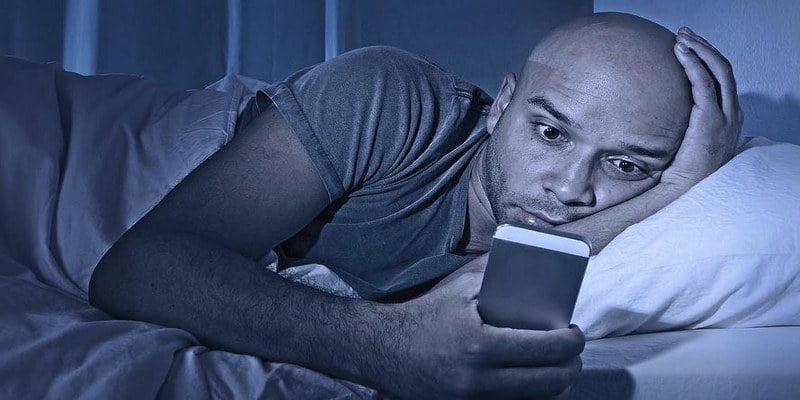 5 aplicaciones de modo nocturno para Android que te ayudarán a leer mejor por la noche