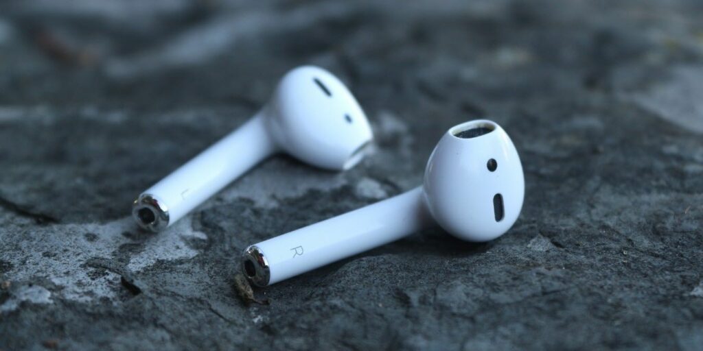 Connect Airpods To Mac Featured