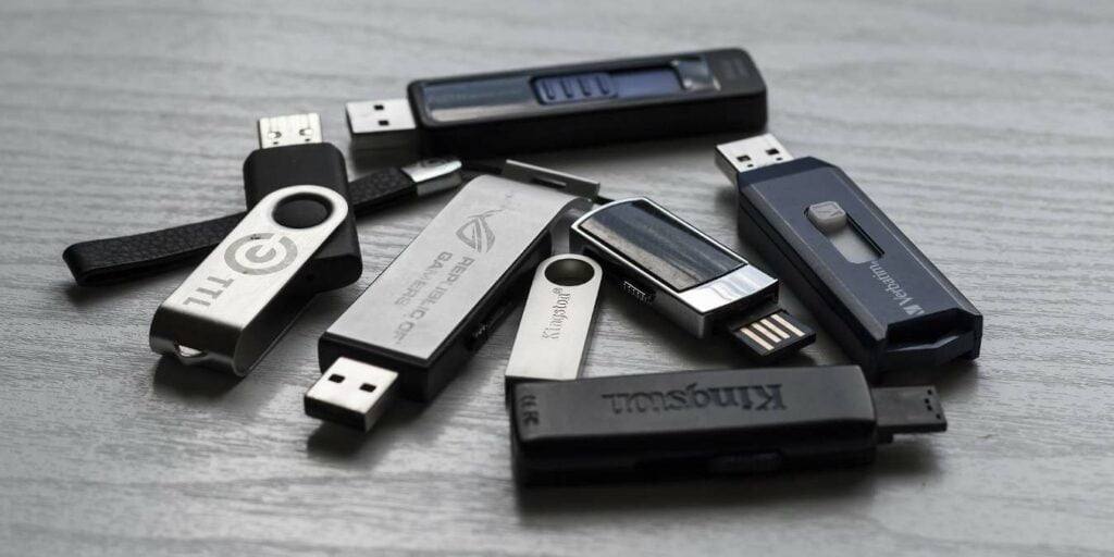 Usb Sticks Memory Featured