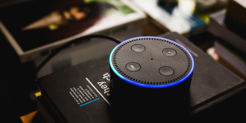 Amazon Alexa Huevos de Pascua Echo Dot